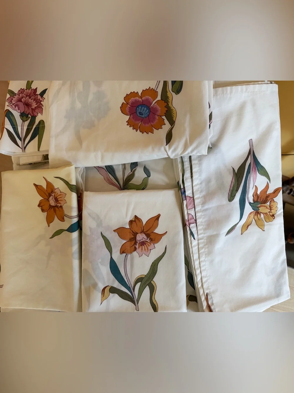 Matex 90’s Vintage floral White Bedspread w/ pillowcases